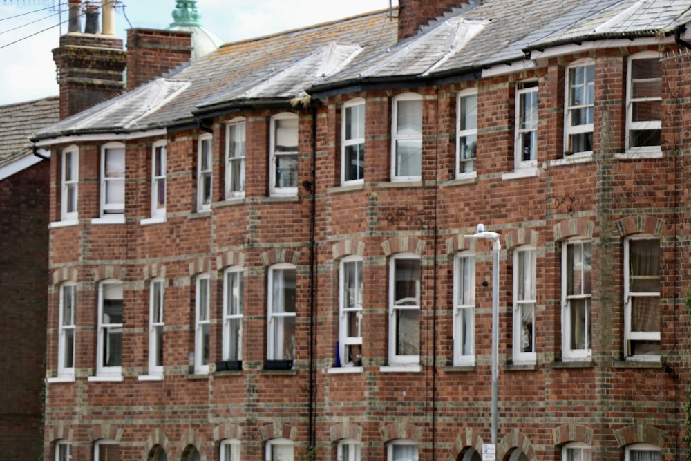 A row of residential homes in a British neighbourhood